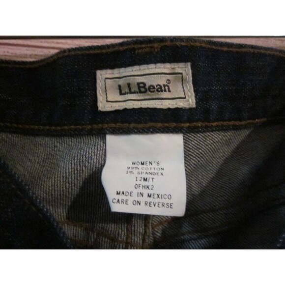 L.L. Bean Women's Jeans Size 12  Dark Wash Solid Straight - Picture 2 of 4